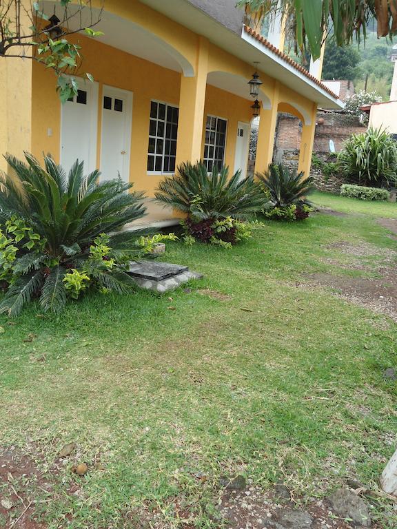 Posada Los Robles Tepoztlan Εξωτερικό φωτογραφία